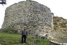 20070110215511-cabanas-kuelap-dos.jpg